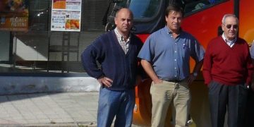 Autocares Galán cierra su historia: «Tal era la cantidad de gente que vivía en cada pueblo que incluso se viajaba en las bacas de los autocares junto a equipajes o pequeños animales»