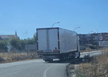 Peñaranda regulará el tránsito de vehículos pesados por el centro de la localidad y señalizará los posibles recorridos alternativos