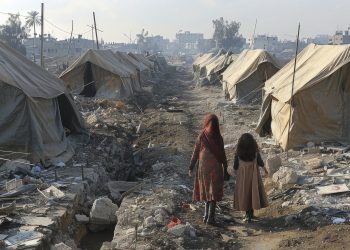 Primer acto en Peñaranda contra el genocidio en Gaza: lectura de poemas, música y presentación de un libro en el Calderón