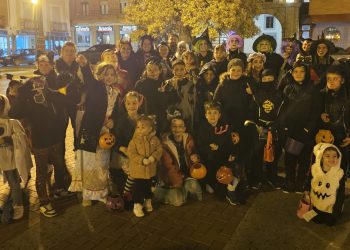 Peñaranda vive la noche más terrorífica del año: vampiros, brujas, zombies, esqueletos, calabazas y monstruos acuden al «Seve»