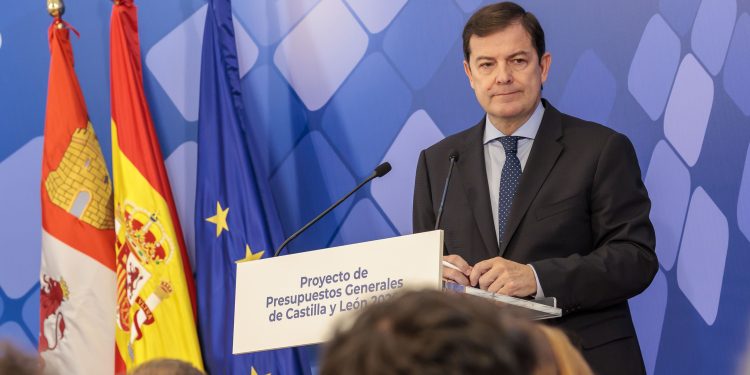 La Junta presenta un presupuesto de 15.715 millones, el más alto de la historia: excelencia de los servicios, protección de las familias, creación de empleo y compromiso con el mundo rural