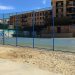 El PP de Peñaranda pide la instalación de una valla o sistema de protección entre la pista deportiva y el arenero de La Huerta