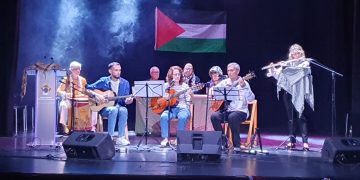 Peñaranda acoge en el centenario teatro Calderón un acto con lectura de poemas y música en solidaridad con Palestina