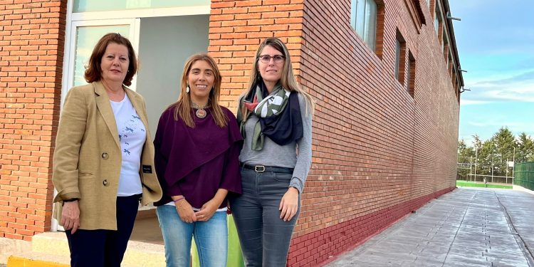 El PP de Peñaranda pide prioridad para el nuevo espacio deportivo antes de modificar el pabellón cubierto existente en el «poli»