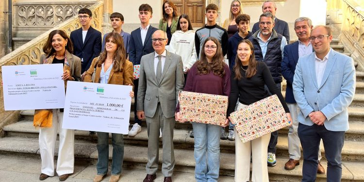Peñaranda y Macotera, premiadas en el IX concurso de vídeos sobre educación tributaria organizado por el organismo Regtsa
