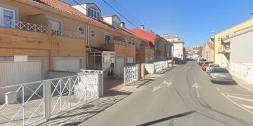 Oposición vecinal a la reordenación del tráfico en Peñaranda por la obra de la calle del Carmen: presentan 150 firmas en contra