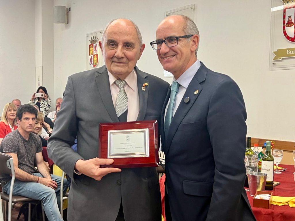 F. Centro CyL Mar de Plata. Homen. Jose Perez