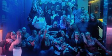 Fernando Manzano disfruta en Peñaranda de una gran fiesta por su jubilación tras varias décadas trabajando en la empresa Dulca