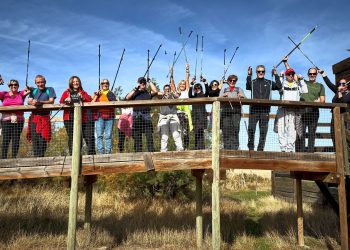 Peñaranda promueve la salud y el deporte en la naturaleza con una jornada de marcha nórdica en la localidad abulense de El Oso