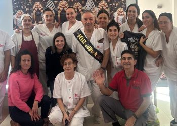 Félix Ramos celebra su inminente jubilación en Peñaranda en una fiesta junto a los compañeros de la residencia San Pedro