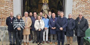 Peñaranda acompaña a Nuestra Señora de las Lágrimas en su regreso desde la parroquia a la ermita del Cristo del Humilladero