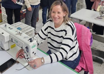 Macotextil conmemora en Macotera sus 60 años «entre costuras» y con el relevo generacional como principal reto para sobrevivir