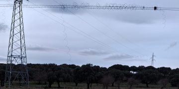 UPA Salamanca pide la retirada de los cables de los postes telefónicos que quedan en las tierras tras los robos de cobre