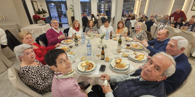 Los peñarandinos residentes en Salamanca vuelven a casa un año más y disfrutan de una gran jornada de confraternidad