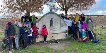 El club de senderismo Camino el Cristo de Alaraz sigue las huellas teresianas en una ruta entre Mancera de Abajo y Duruelo