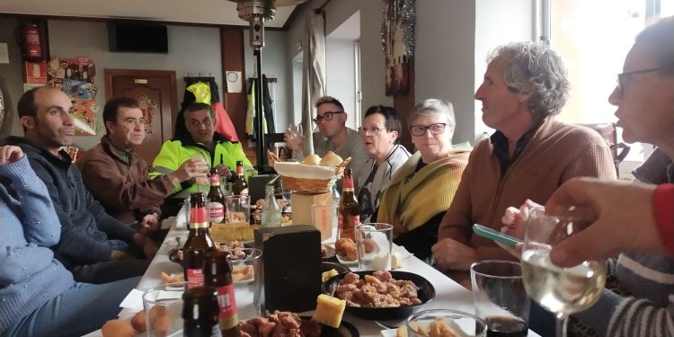 El Ayuntamiento de El Campo de Peñaranda comparte un ágape navideño con los trabajadores municipales y agradece su labor