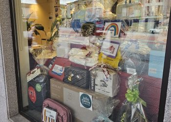 La Gran Cesta del Comercio Local que se sorteará el 7 de enero ya puede verse en la planta baja del Ayuntamiento de Peñaranda