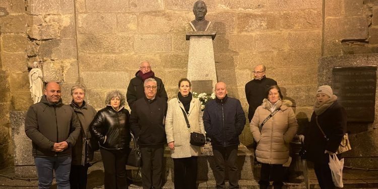 La Hermandad de Cofradías de la Semana Santa de Peñaranda recuerda a su fundador, el sacerdote Agustín Martínez Soler