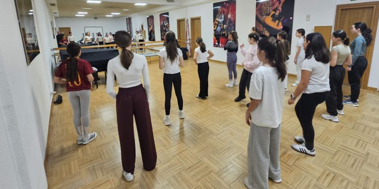 La programación navideña trae a Peñaranda un taller de danza urbana como novedad y lo hace con todas las plazas cubiertas