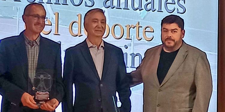 Antonio Pérez, Angélica Nero y el equipo de atletismo del IES Senara, protagonistas en los 61 Premios Anuales del Deporte