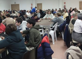El Campo de Peñaranda se viste de solidaridad con un gran bingo a favor de la asociación salmantina Corazones Guerreros