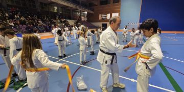La brillante exhibición de kárate de los alumnos del club CID abre la programación deportiva de la Navidad en Peñaranda