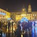 Peñaranda se viste de Navidad con el mágico encendido en la plaza de la Constitución que ha reunido a cientos de personas