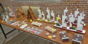 Paradinas de San Juan celebra con éxito su mercadillo navideño y la recaudación se empleará en mejoras para el pueblo