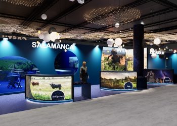 La Junta promociona en FITUR la oferta turística de Castilla y León con el eclipse solar de agosto como principal reclamo