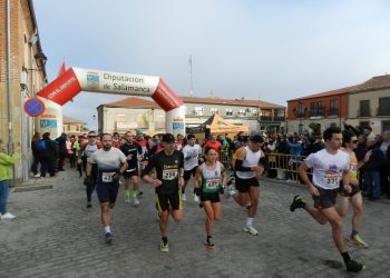 Alberto Herrera y Verónica Sánchez ganan el III Cross Popular Campus Pini de Cantalpino con 246 participantes llegados a meta