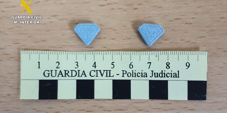 La Guardia Civil detiene en Villoria a un varón como supuesto autor de un delito de tráfico de drogas e incauta 42 pastillas