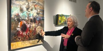 La artista alaraceña Marina Gómez expone su obra pictórica en la Torre de los Anaya de la capital salmantina hasta el 1 de marzo