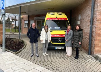 Compromiso de Mañueco para que Peñaranda cuente con una unidad enfermerizada de emergencias tras los meses de verano