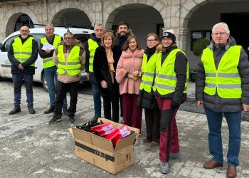 La nueva agrupación de Protección Civil de Peñaranda se estrena repartiendo hoy los regalos a los usuarios de Teleasistencia