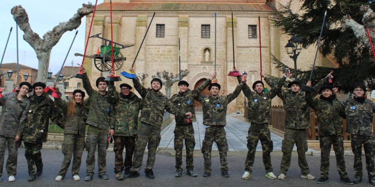 Cantalapiedra vive ya la fiesta de los quint@s 2008 que llevan su alegría hasta el último rincón de la localidad con Los del Lío