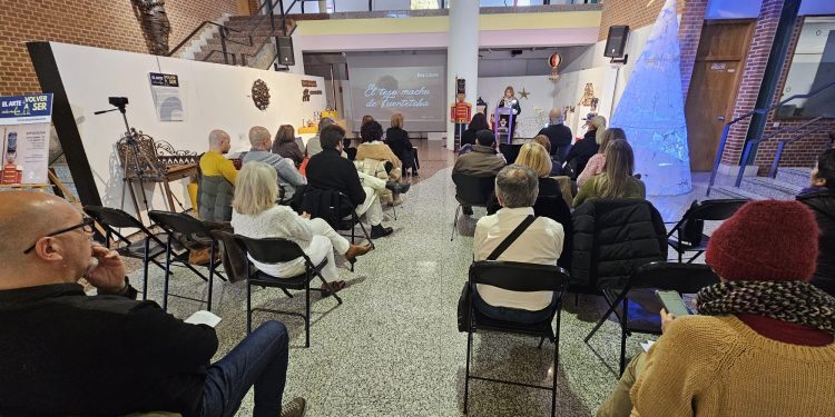 Peñaranda celebra sus 25 años de lectura en voz alta con la obra «Viejas historias de Castilla la Vieja» de Miguel Delibes