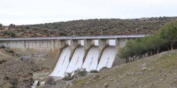 La presa El Milagro está ya al 100 por 100 de su capacidad y el volumen de agua embalsada mantiene su tendencia al alza