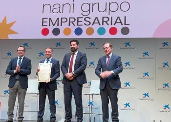 Rubén Hernández, CEO de Grupo Nani Empresarial, recibe en Madrid el Premio Magna Cum Laude a la Excelencia Empresarial