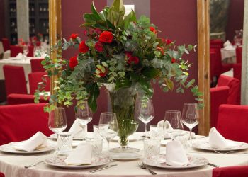 Las Cabañas celebra San Valentín el sábado día 14 con una cena para deleitar el paladar y un baile con Dj para cerrar la velada