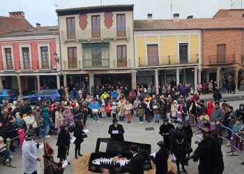 Peñaranda despide a don Carnal con los llantos y letanías de las viudas y con la lluvia acompañando la bienvenida a la Cuaresma