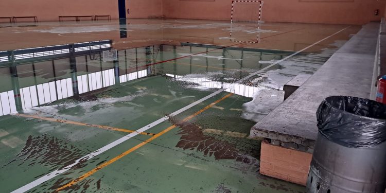 El Partido Popular de Peñaranda denuncia el abandono del pabellón del «Seve» que deja sin deporte a escolares y clubes