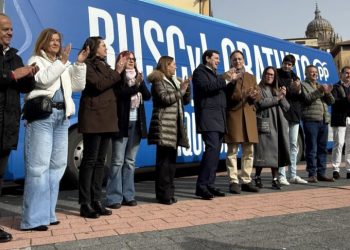 Mañueco celebra en Salamanca los “históricos” datos de empleo y anuncia nuevas medidas de apoyo a las personas mayores