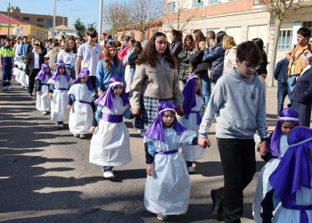Pequeños protagonistas de la fe: El Vía Crucis de La Encarnación marca la antesala de la esperada Semana Santa en Peñaranda