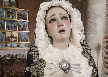 De Sevilla a Paradinas de San Juan: la nueva imagen de la Virgen que recibe ya la devoción popular y será bendecida este sábado