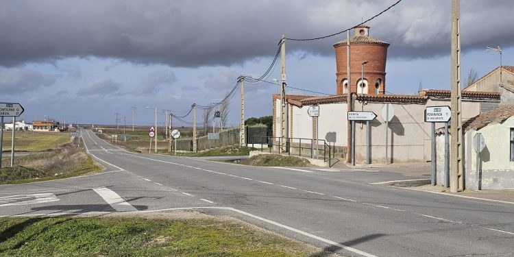 El Campo de Peñaranda arreglará la travesía de la carretera de Cañizal e invertirá en las obras la ayuda de los Planes Provinciales