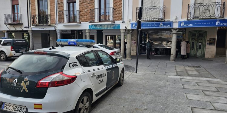 El PP de Peñaranda pide más Guardia Civil para garantizar la seguridad en la zona y el PSOE reclama bomberos profesionales