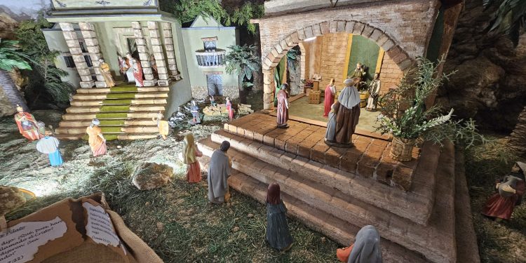 El Jerusalén de Paradinas de San Juan crece este año con el Camino de Emaús y con nuevos detalles decorativos