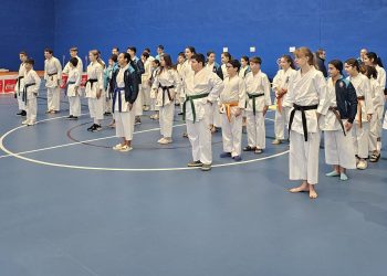 La IV edición del Open de Karate «Ciudad de Peñaranda» reúne a 123 participantes en una intensa jornada deportiva en el pabellón