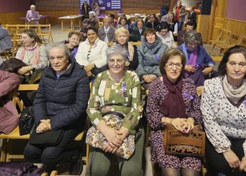 Bóveda del Río Almar recibe a las asociaciones de mujeres de la comarca en un encuentro vespertino con diversas actividades