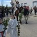 Paradinas de San Juan recibe con los ramos a su Jesús «de carne y hueso» y a lomos de un pollino hasta llegar a la plaza